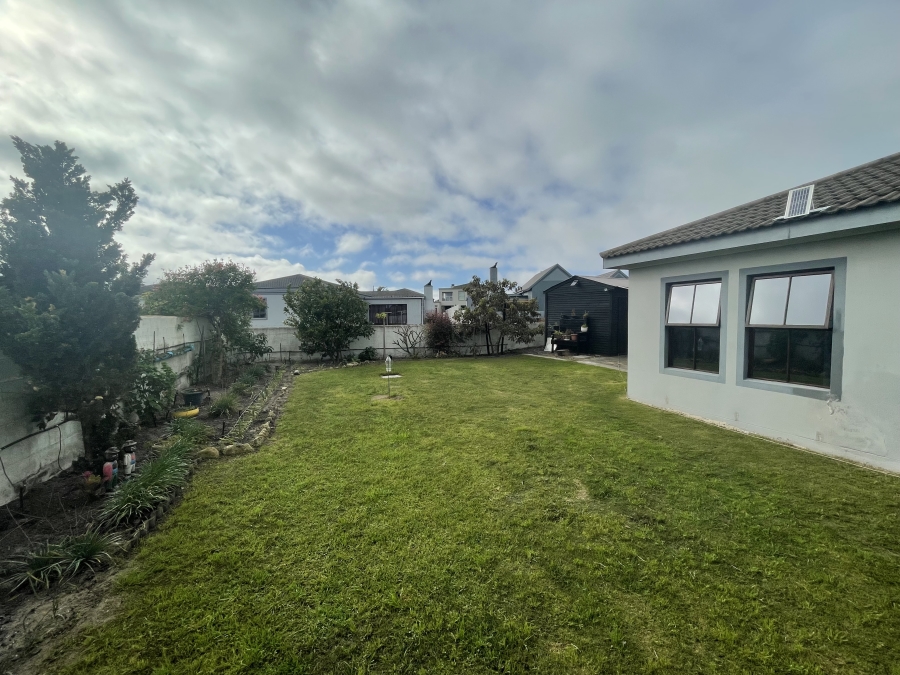 3 Bedroom Property for Sale in Country Club Western Cape